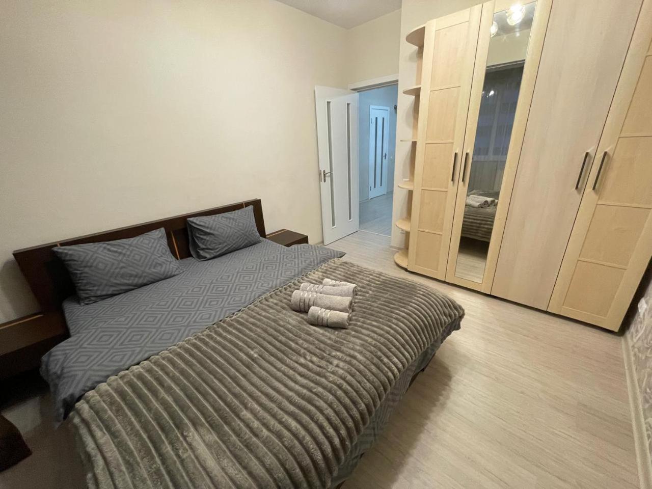 на ботанике тудор стрижка Apartment *